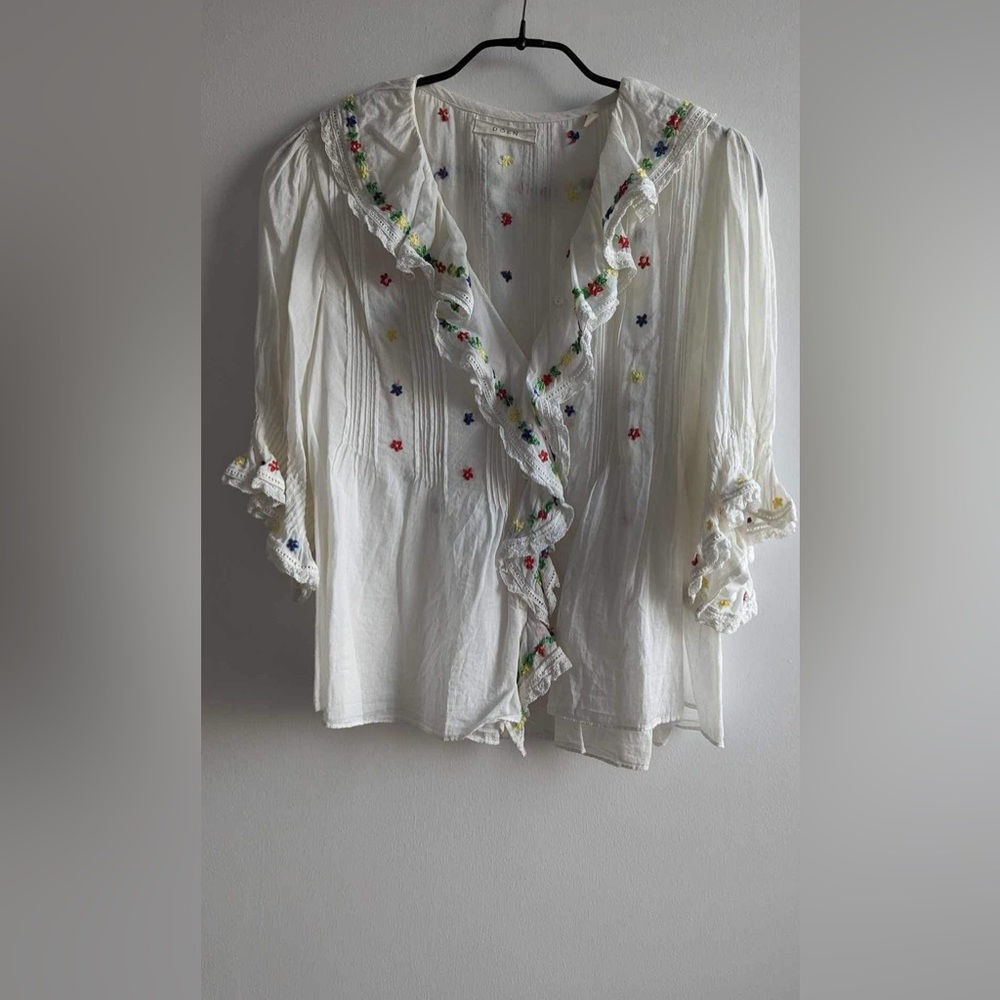 Doen Hettie Blouse in Salt Rainbow Embroidery